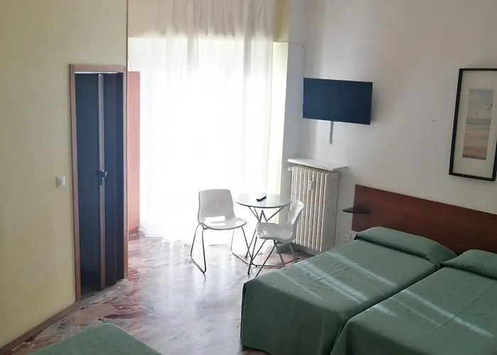 Hotel Aurora Imperia